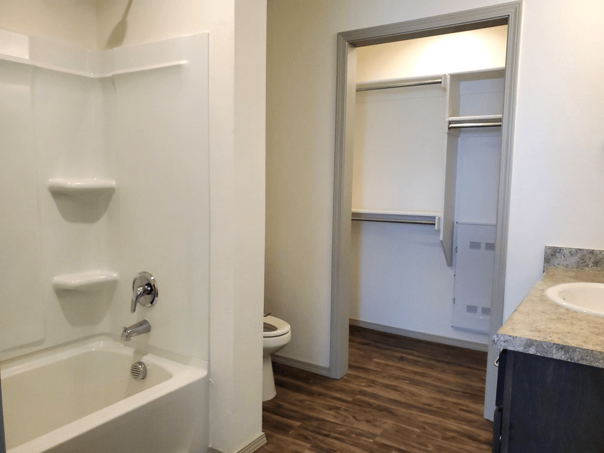 Photos and Video of Avenue Electric Apartments in Springdale, AR